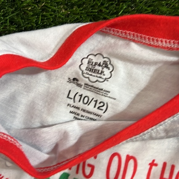 Youth Elf On The Shelf Pajama Set - Picture 4 of 4